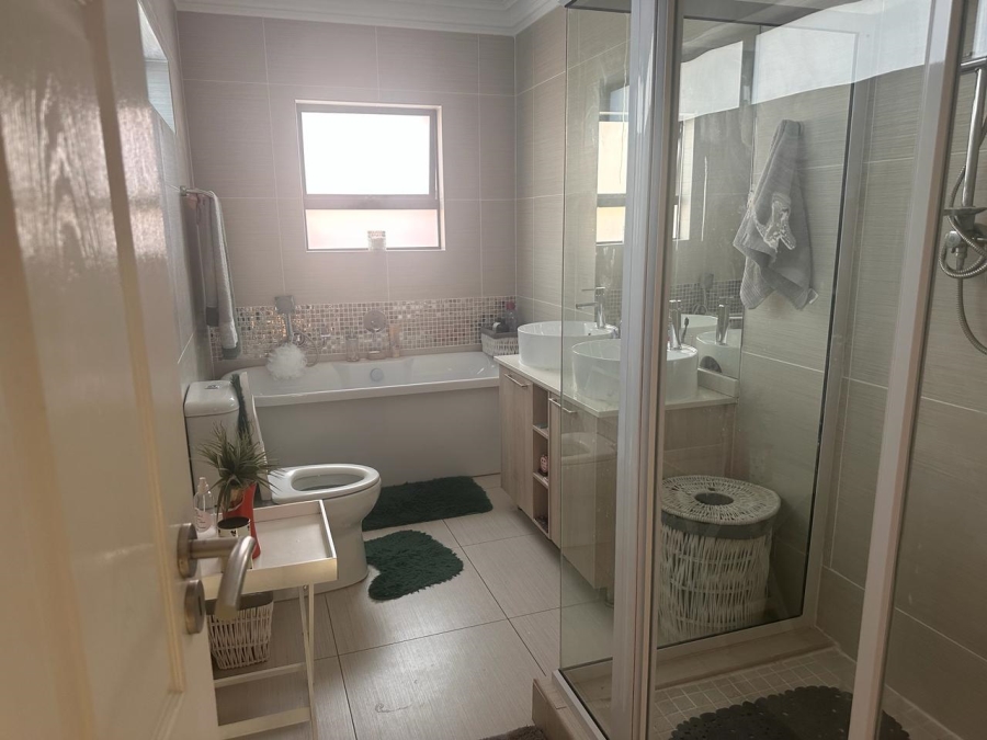 3 Bedroom Property for Sale in Wild Olive Estate Free State